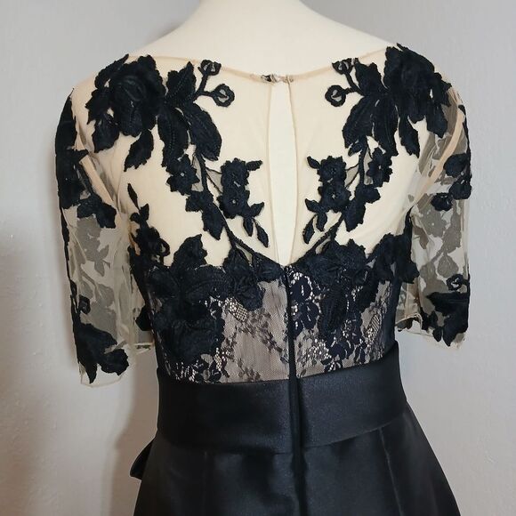 Badgley Mischka Black Midi Dress with Elegant Silhouette - Picture 9 of 16